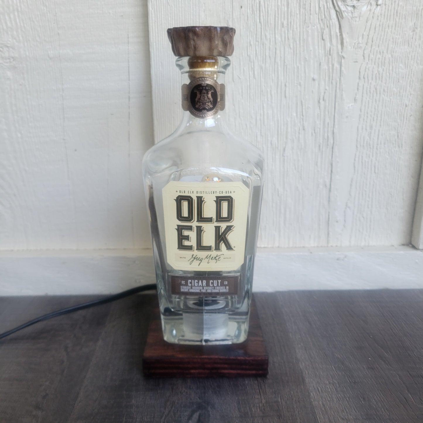*Old Elk Cigar Cut